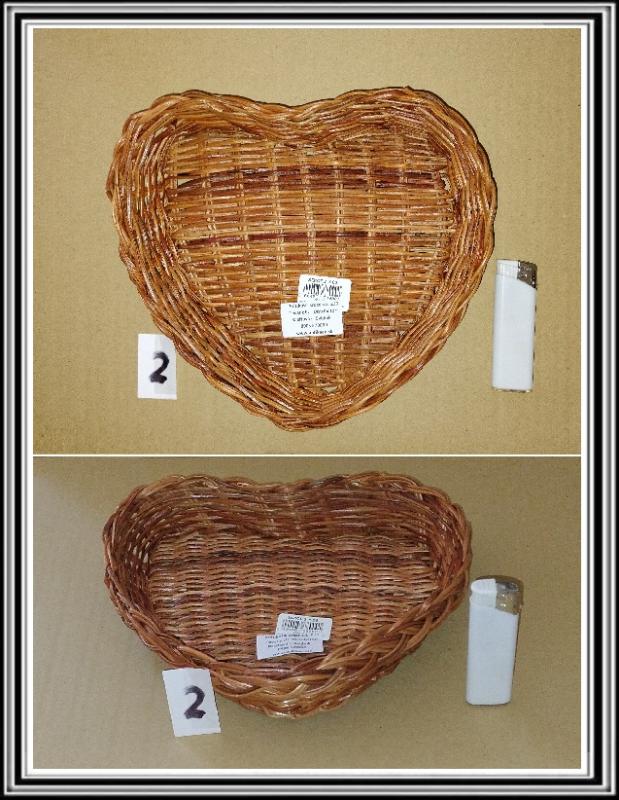Prútený košík srdce č 2,21x22x4,3 cm