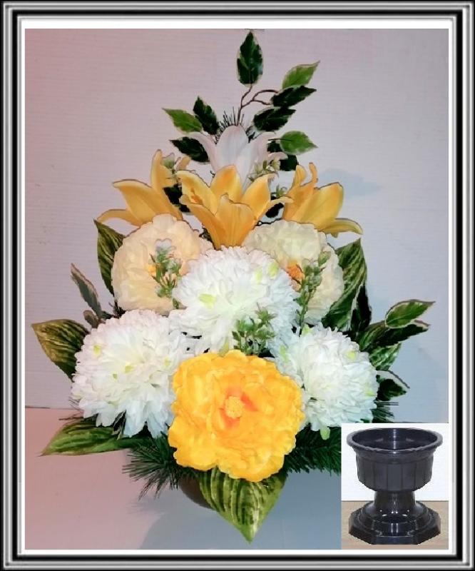 Kvety-VEĽKÉ-v miske na stopke 70 cm č. 96 s veľkými žltými kvetmi a bielymi chryzantémami
