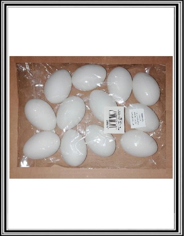 Sadá 12 ks 6,5 cm plastových vajíčok K 390463 biele