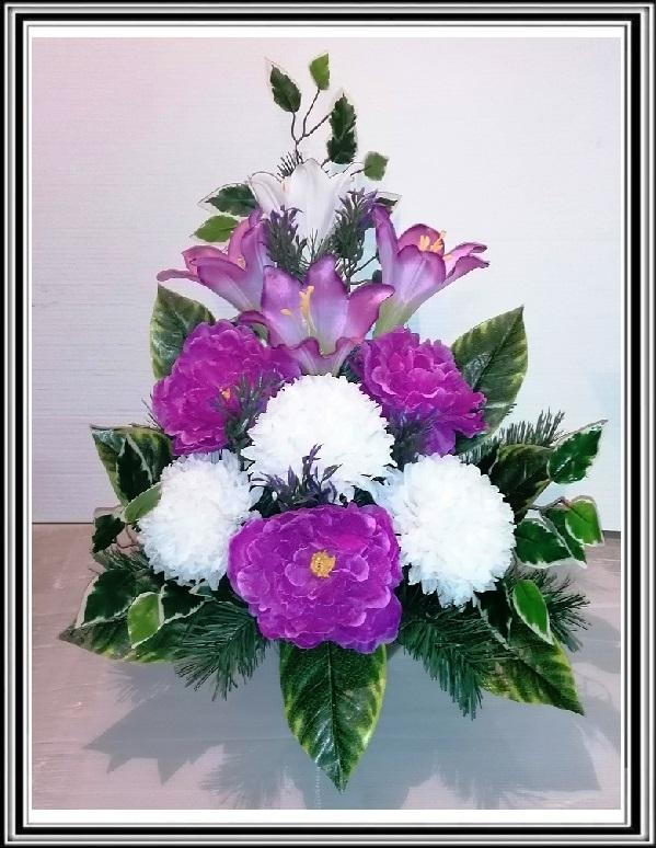Kvety-VEĽKÉ- v miske 63 cm č 56 - fialovými kvetmi a bielymi chryzantémami
