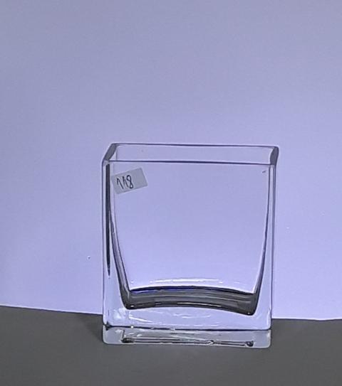 Sklenená váza  kvádrat č 118 , 9x5x10 cm