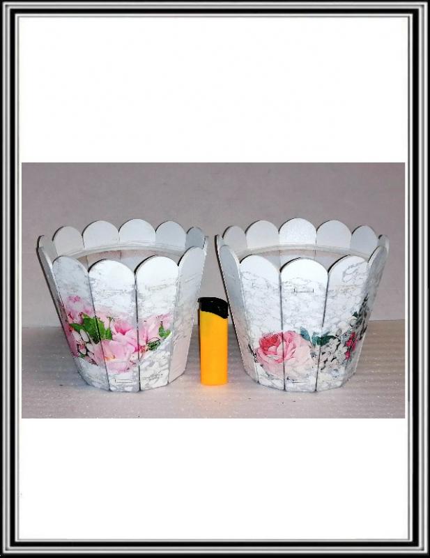 Drevený kvetináč okruhlý  pr.15 x 13 cm 95388-2 -  mix vzorov