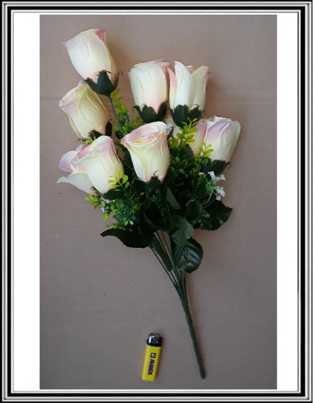 Kytica veľkých 52 cm 9 hlav krémovo ružových ruži č 552