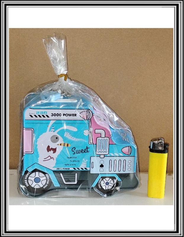 Plechová pokladnička so zámkom auto v-12, 15x6 cm modrá