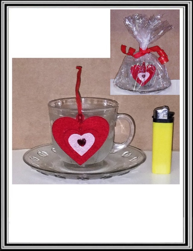 Sklenená šálka s tanierikom so srdiečkami , zabalené v celofáne č. 1