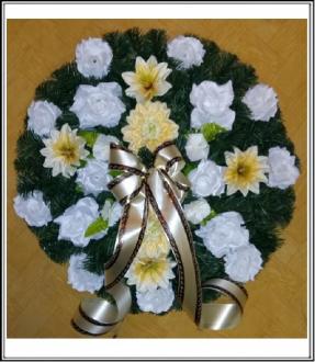 Umelý veniec okrúhly 70 cm č 54 s bielymi ružami maslovými gerberami