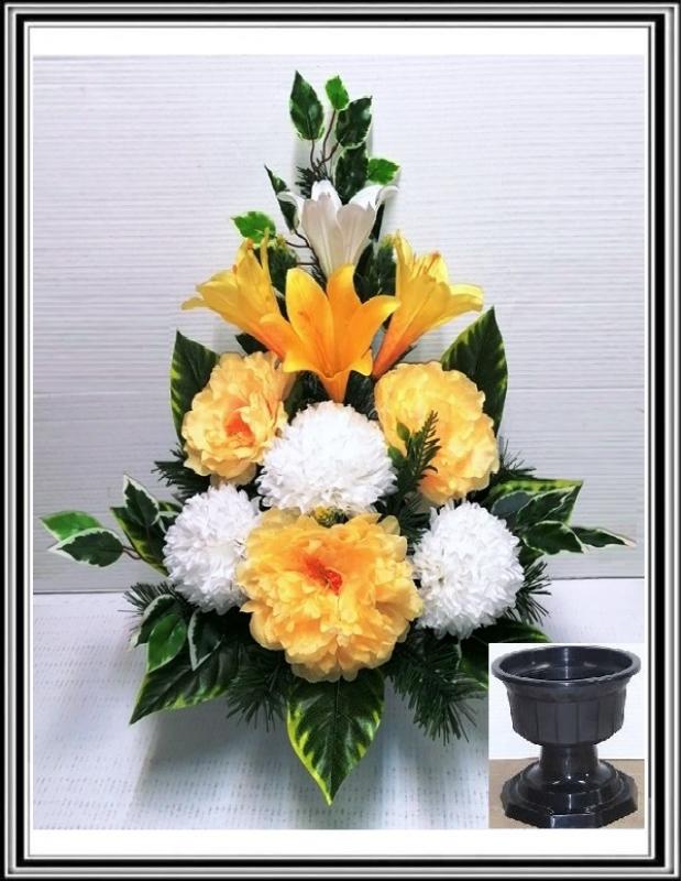 Kvety-VEĽKÉ- v miske na stopke 70 cm č 17 -žlto oranžovými chryzantémami
