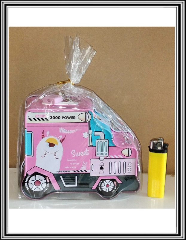 Plechová pokladnička so zámkom auto v-12, 15x6 cmružová