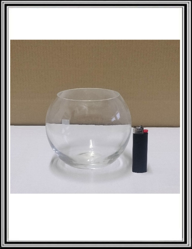 Sklenená guľa priemeru 15 x 14 cm č 1514€