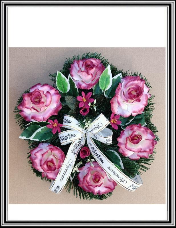 Venček stredný 35 cm  - 6 bielo cyklámenové ruže +ružičky  VS -6-21