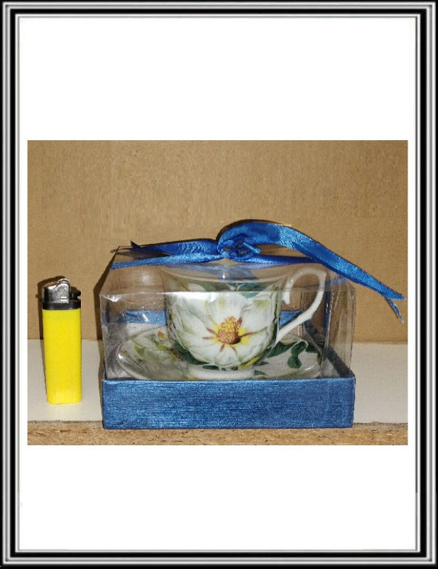 Šálka s tanierikom biely kvet