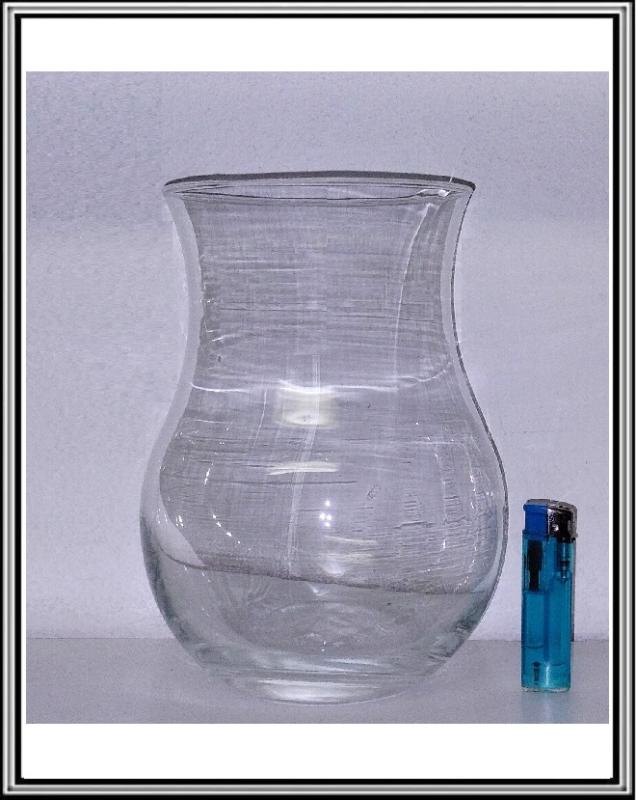 Sklenená váza 22 cm