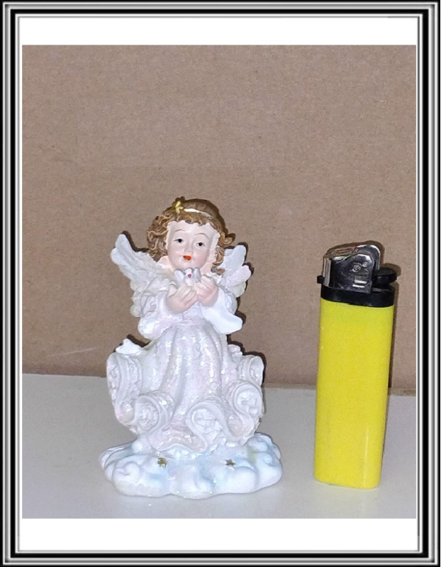 Anjelik s holúbkom 9 cm