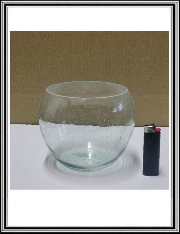 Sklenená guľa priemeru 15 x 12,5 cm mrazená č 1512