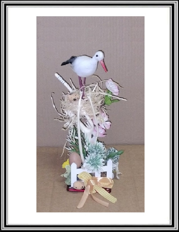 A Veľkonočná dekorácia s bocianom okolo 28 cm č 2