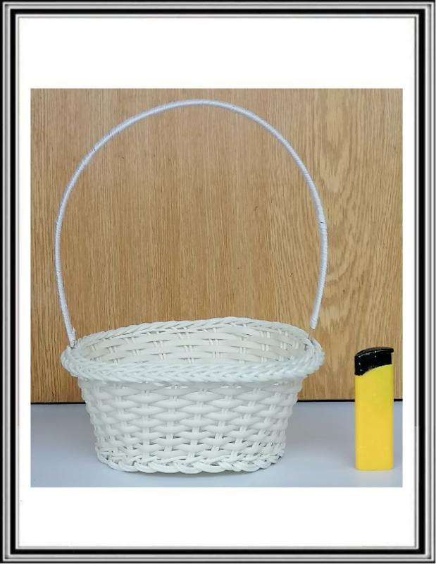 Plastový prútený košík 17x25 cm, celková výška 40 cm,