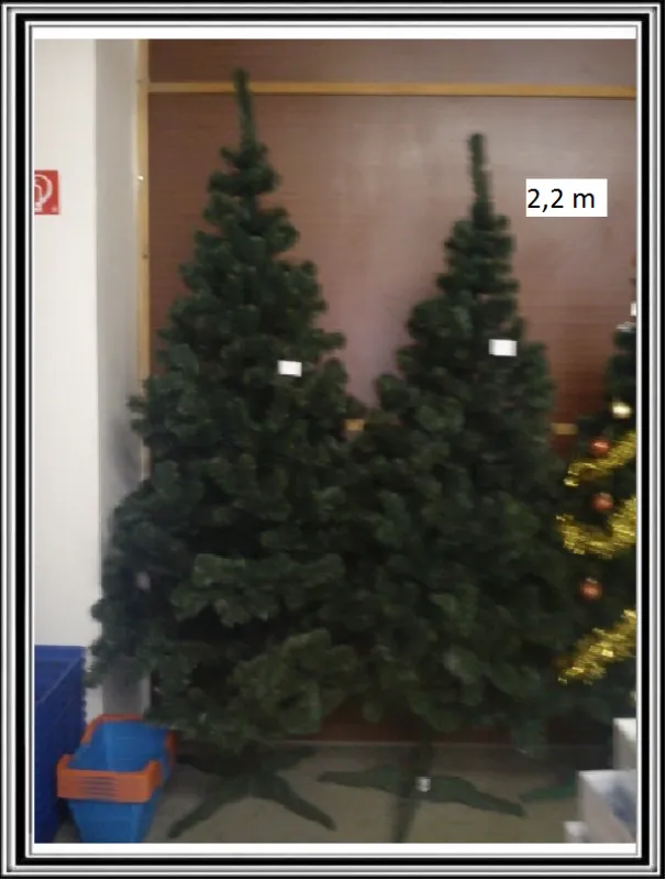 Vianočný stromček 2000 - 2,2 m -  vpravo (hustý, umelý)