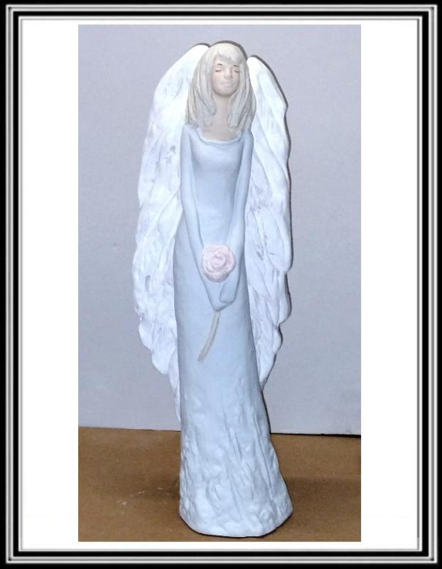 Anjel  č4 Afrodita modrá s bielymi klrídlami v-44 cm ,šírka 15 cm