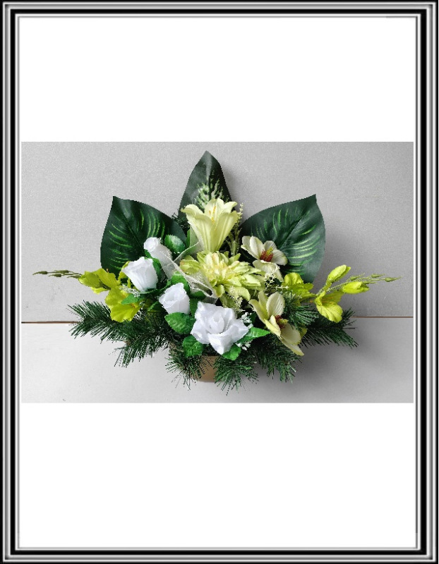 Umelé kvety v miske s gladiolou zaťažené bielozelenéč. 225