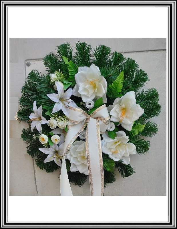 Umelý veniec 55 cm jednoduchší č 103