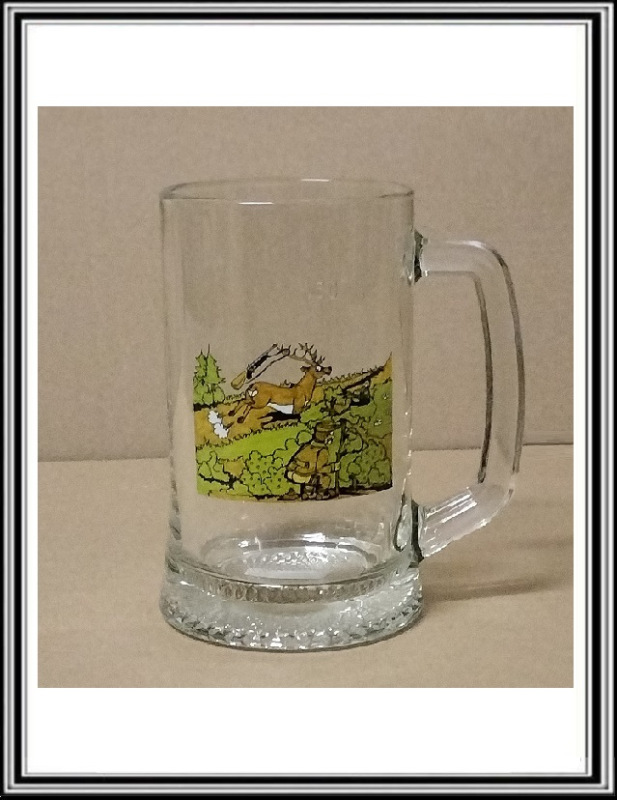 Hrubý pollitrový sklenený krígeľ SLOVENSKO 30 Poľovník s jeleňom