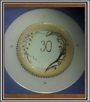 Výročný tanier veľký 30 - tka krémový