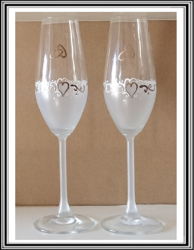 Sadá 2 ks svad- pohárov- vysoké - ružové - ornament so srdiečkom