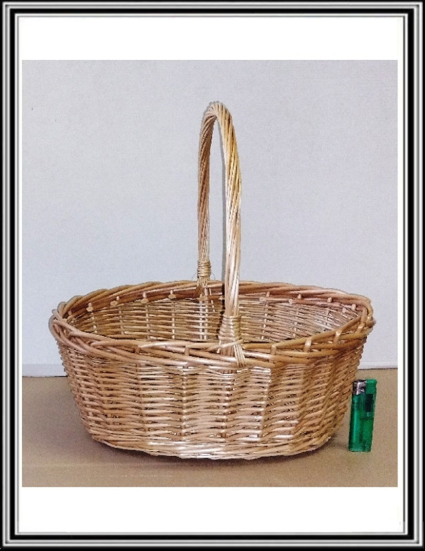 Prútený košík hnedý 36x30 cm, výška 35 cm,