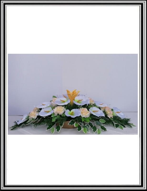 Ikebana č 2/110 , 80 cm , - 8 bielých kal +6 sv. zlato oranžových ruži + list Benjamin