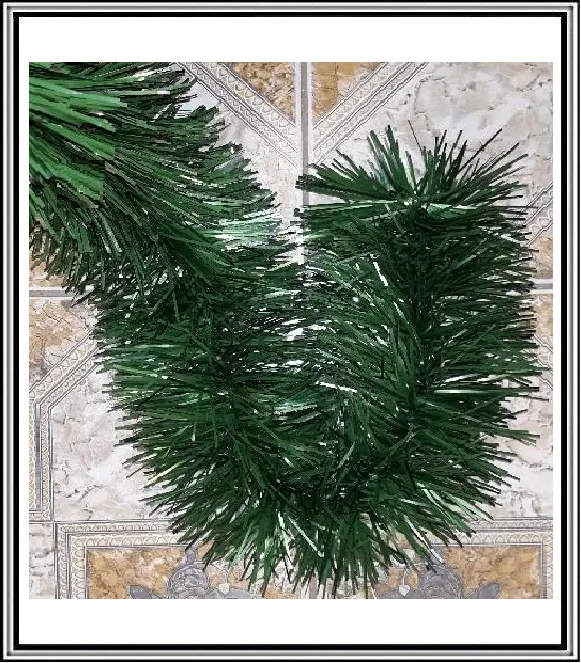 Vianočná reťaz 6 m široká 16 cm čisto zelená