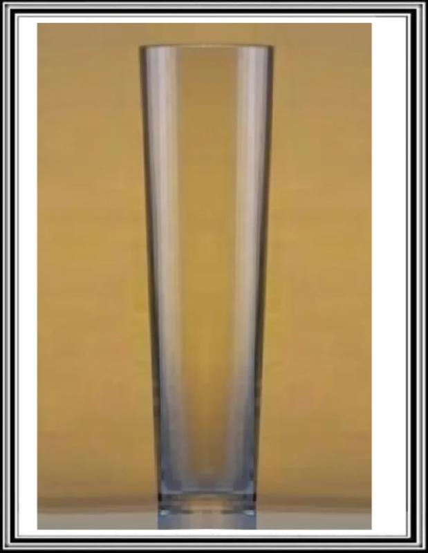 A Sklenená váza do Véčka 70 cm hrubšia okolo 4-5 mm, hore priemer 18,5 cm a dole 14 cm