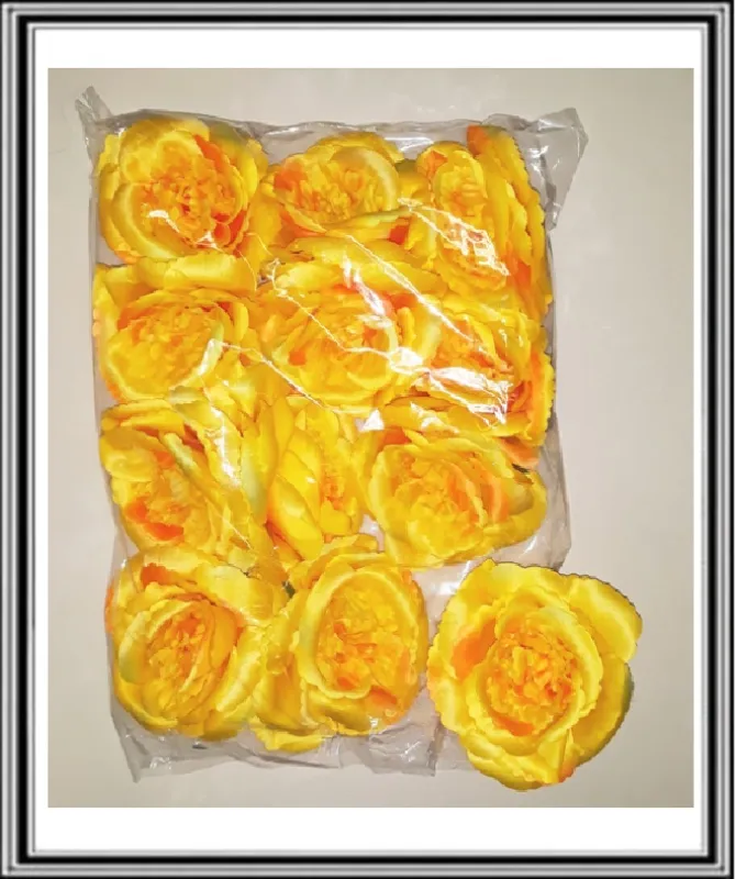 Hlavičká krásnej ruže s hustým stredom - žlto oranžová - 11 cm