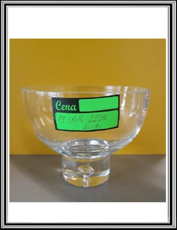 x Sklenená miska na stopke č 19-LA14-2229pr. 16x13 cm , dole pr. 7 cm