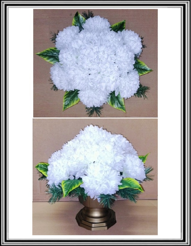Umelé chryzantémy v plastovej miske na stopke MAX 13 veľkých 15 cm hláv biela