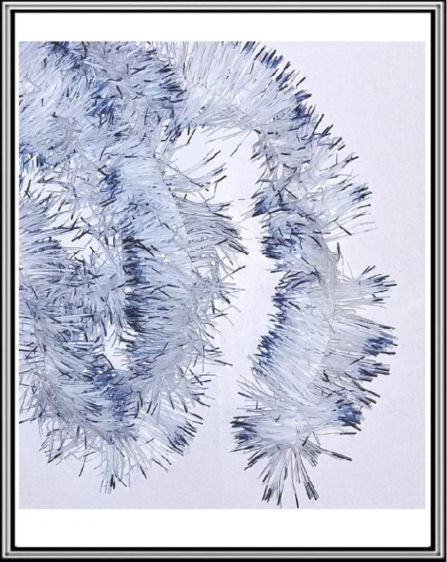 Girlanda biela s modrými koncami priemer 5 cm , dlžka 1,8 m