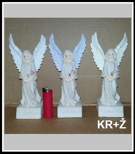 Anjel č 70 Strážny 21 cm krémový s sv.žltými
krídlami