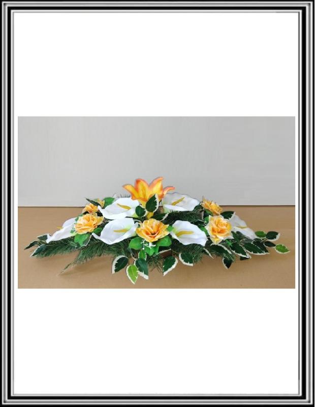 Ikebana 1 č.48 , 80 cm , 8 bielych kal+6 krémovo oranžových ruži+ listy Benjamín