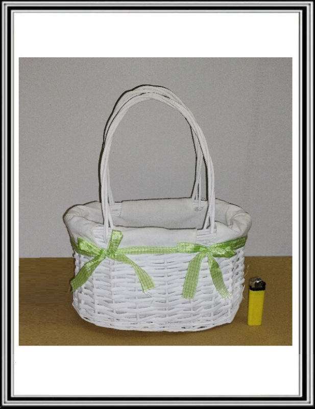Prútený košík biely - TAŠKA - s dvomi rúčkami so zelenou mašľou 28x16 cm, výška 34 cm