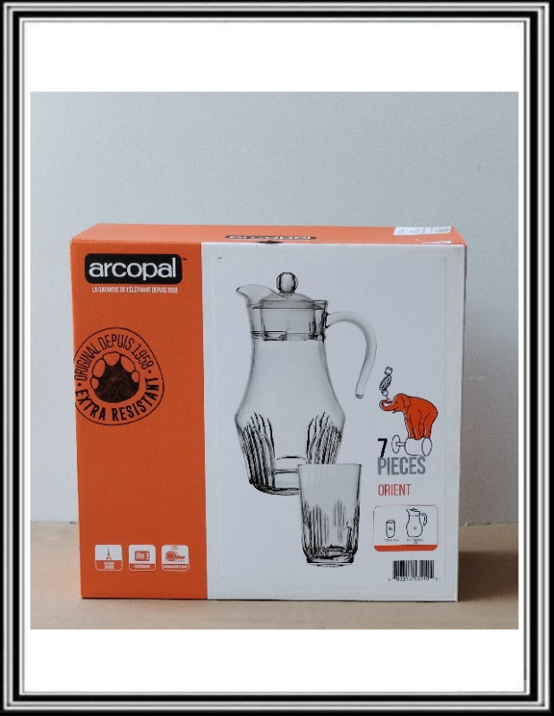 Sada 6 ks 250 ml poháre a 1,8 litra džbán s plastovým vrchom