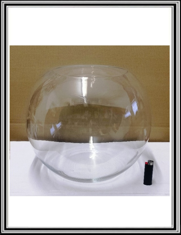 A Sklenená guľa priemer 39 x 34 cm č 2060 A