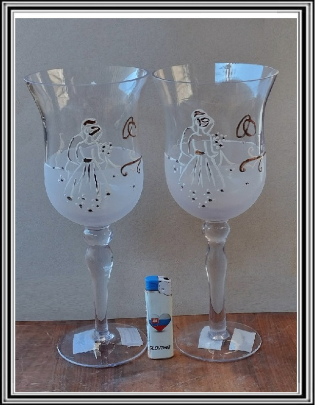 Sadá 2 ks svadobných bacuľatých pohárov č 120 mladých