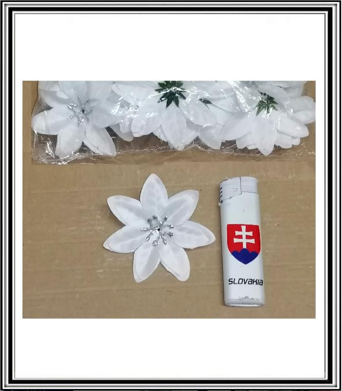 Kvet 6,5 cm biely PON00607