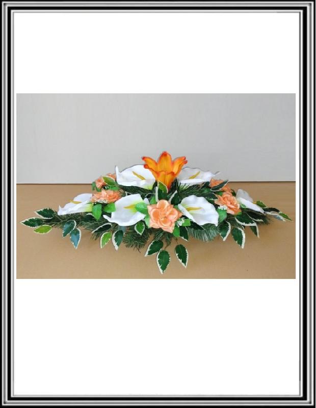 Ikebana 1 č.47 , 80 cm , 8 bielych kal+6 svetlo oranžových ruži + listy Benjamín