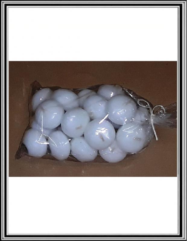 Plavajúce sviečky 20 kusov priemeru 4 cm č 600010 - biele-kus 0,35 €