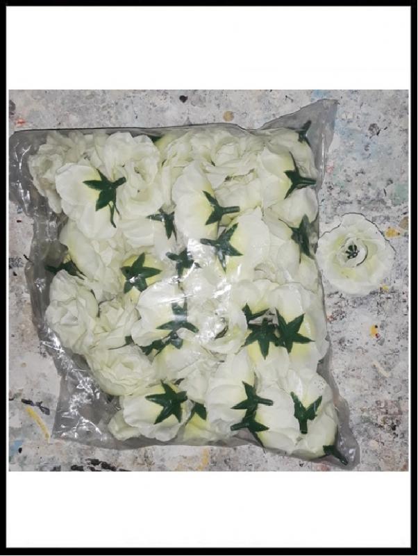 Umelý kvet RUŽA 5 cm bielo zelený