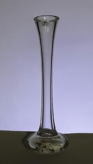 Sklenená váza č 84, rurka, dole pr.6,5, v-19,5 cm