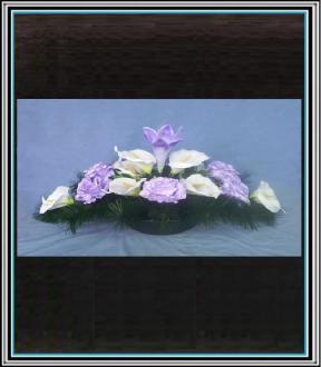 Ikebana č 1/11 , 80 cm , - 8 bielých kal +6 fialových ruži