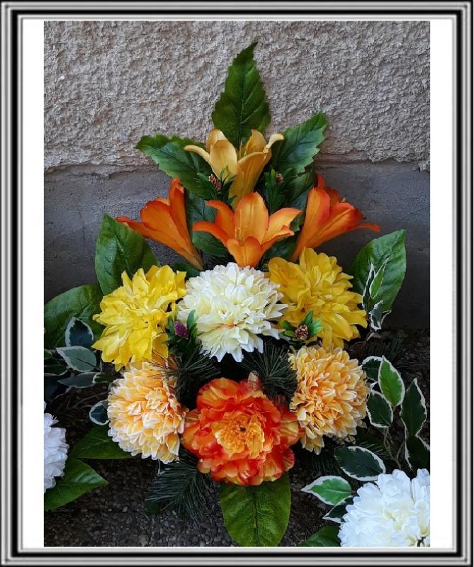 Kvety-VEĽKÉ- v miske 63 cm č 504 žltými kvetmi a sv.oranžovými chryzantémami
