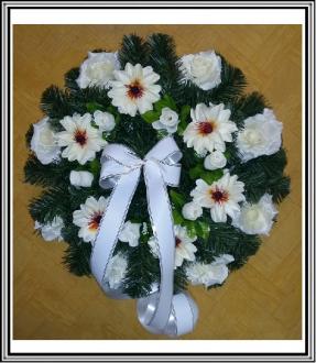 Umelý veniec 55 cm č 8 s maslovými ružami a bielými gerberami